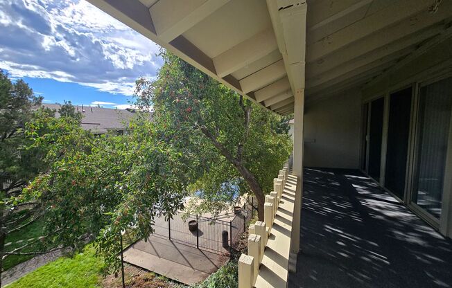 2 beds, 1 bath, $1,650