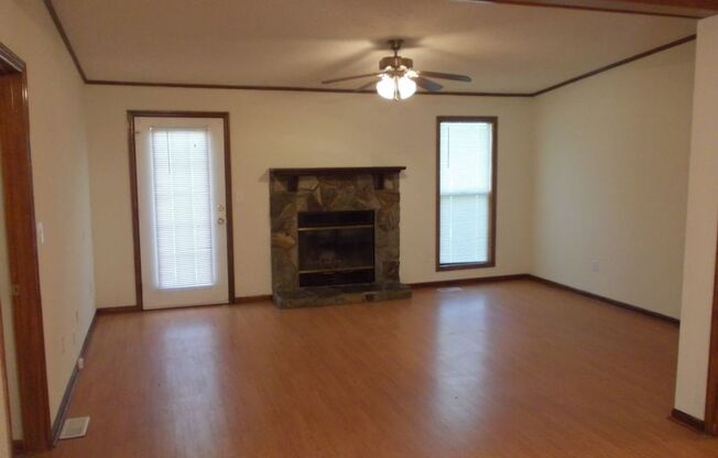 3 beds, 2 baths, $1,700