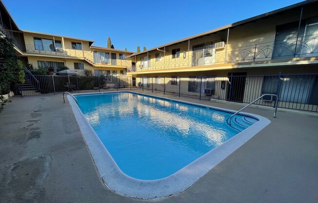 1 bed, 1 bath, 800 sqft, $1,995, Unit 13