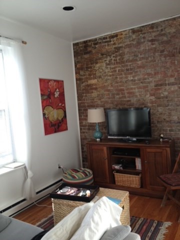 1 bed, 1 bath, 500 sqft, $2,400, Unit 4D