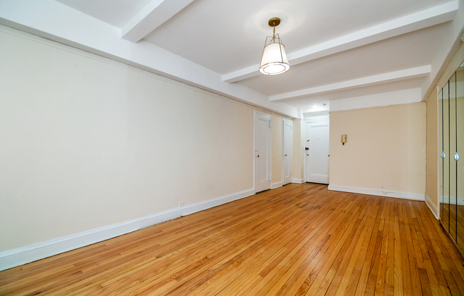 325 E 41 ST