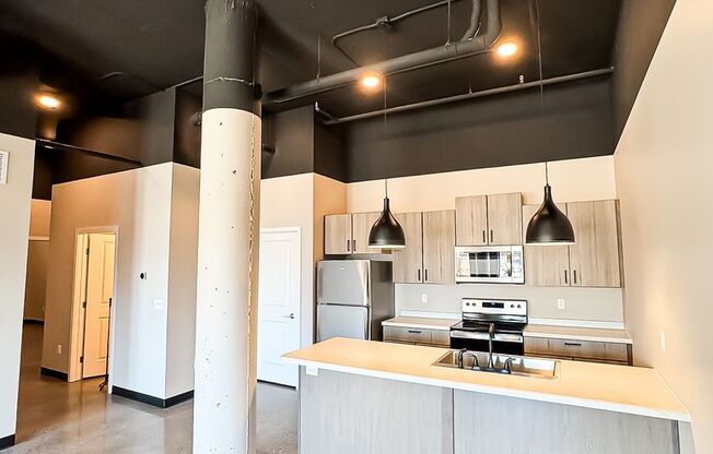 2 beds, 2 baths, 1,188 sqft, $1,725, Unit 120