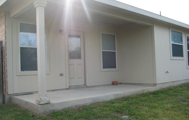 3 beds, 2 baths, $1,800