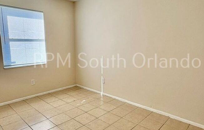 Charming 3-bedroom, 2-bathroom home Located in a well-established neighborhood in Ocoee