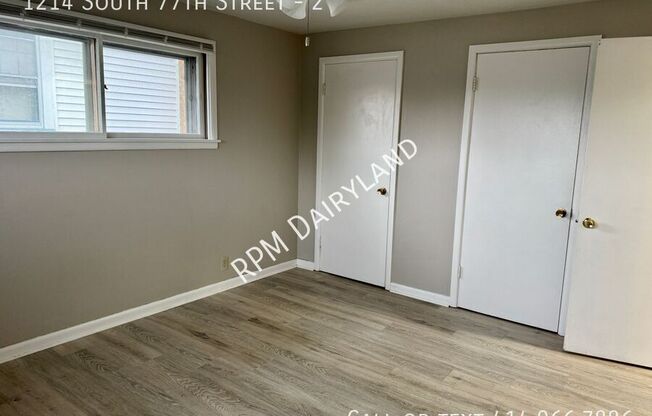 1214 S 77 ST
