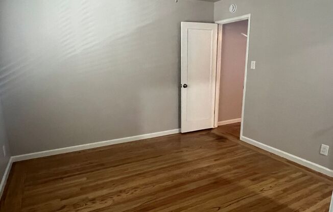 1 bed, 1 bath, $1,595, Unit 8