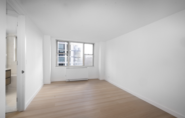 2 beds, 1 bath, $6,525, Unit 20B