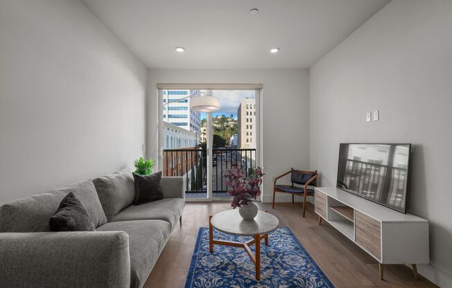 4 beds, 4 baths, 1,200 sqft, $4,493, Unit 401