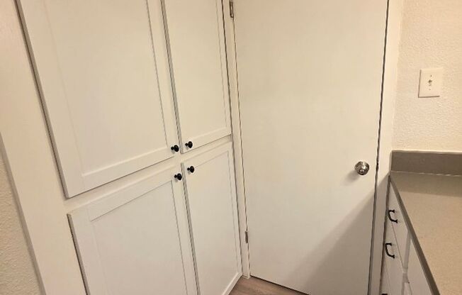 2 beds, 1 bath, 900 sqft, $1,321, Unit ELP2202-336