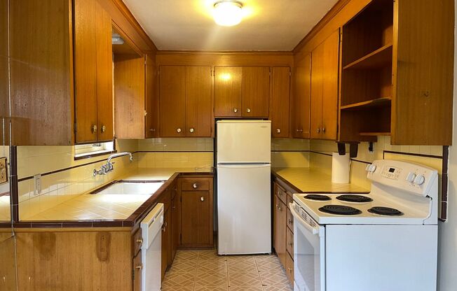 2321 NE 55th St, Seattle, WA 98105