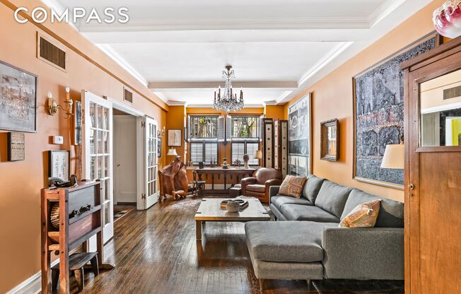 434 E 52 ST