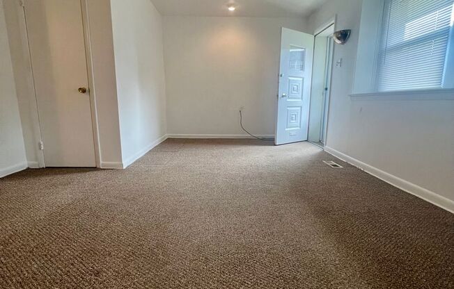 Stunning 2-Bedroom Apartment in Rhawnhurst! Available NOW!