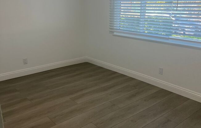 2 beds, 1 bath, 802 sqft, $2,595, Unit 6700-A