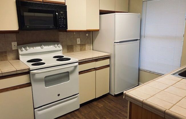 1604 Sunside Square, Unit# 33