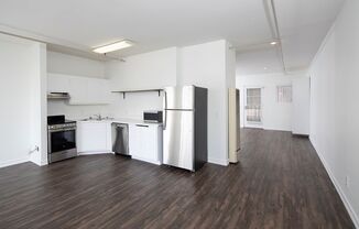 Studio, 1 bath, 800 sqft, $2,000, Unit 321