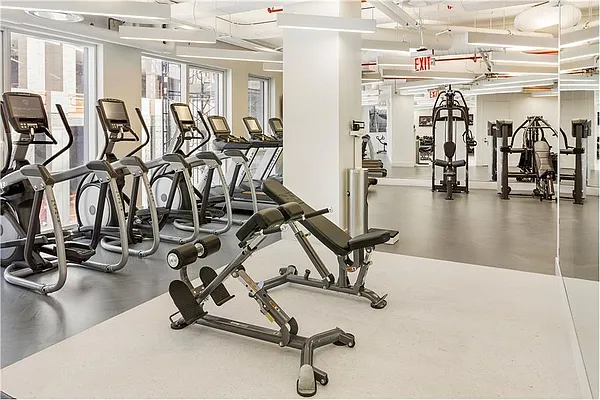 Studio, 1 bath, $3,795, Unit 23G