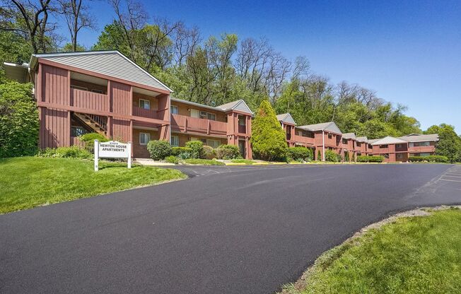 298 - Newton Street Apartments