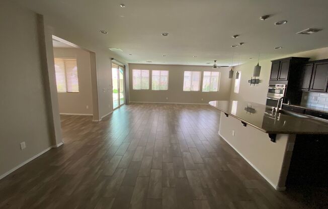 4 beds, 3 baths, $2,899
