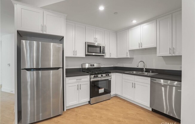 2 beds, 2 baths, 1,122 sqft, $2,417, Unit 509