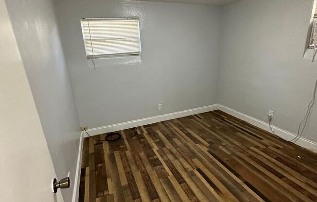 2 beds, 1 bath, 750 sqft, $950