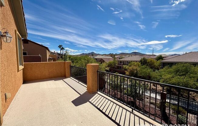 3-Bedroom Anthem Highlands Home with 3-Car Garage
