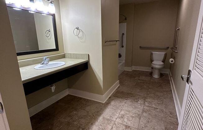 1 bed, 1 bath, 665 sqft, $1,475, Unit 342