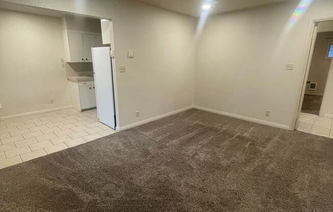 2 beds, 1 bath, 740 sqft, $1,400, Unit Baca 449 - 213