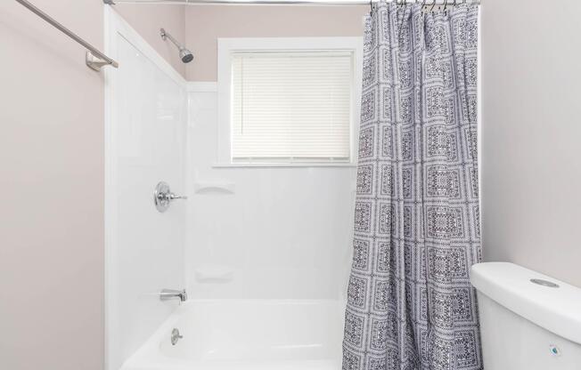 Community Amenities | Mirabeau Apartments in Huntsville, AL