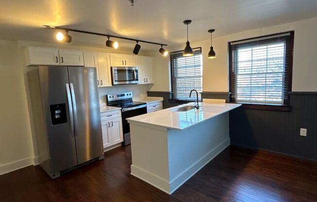 2 beds, 2 baths, 1,034 sqft, $1,350, Unit Unit 201