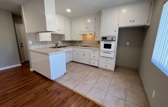 1 bed, 1 bath, $2,200, Unit #19