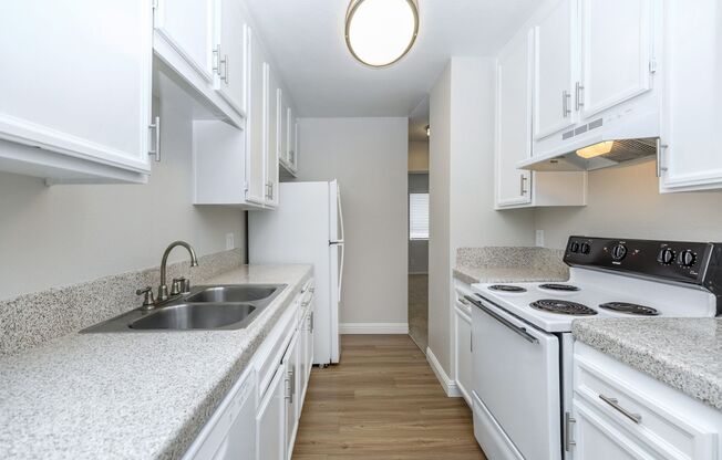 1 bed, 1 bath, 656 sqft, $2,250, Unit 2825-202