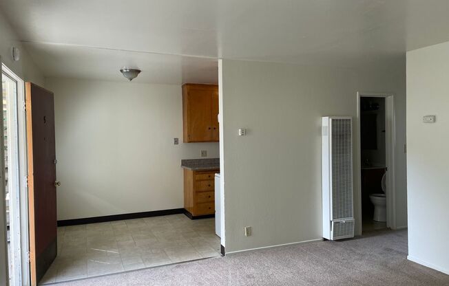 2 beds, 1 bath, $2,445, Unit 05