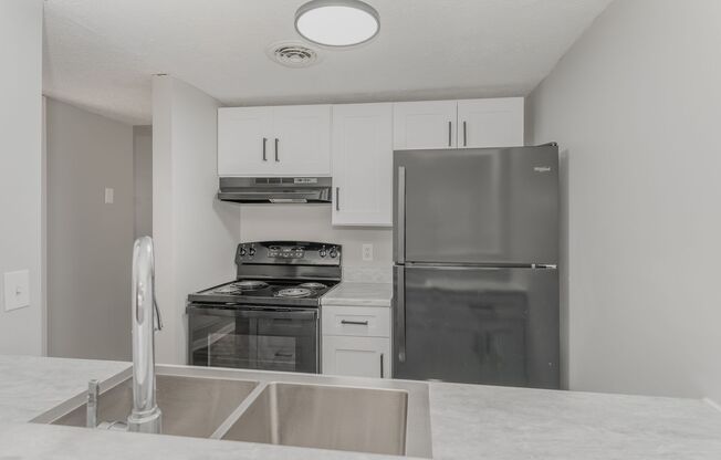 2 beds, 1.5 baths, 1,160 sqft, $949