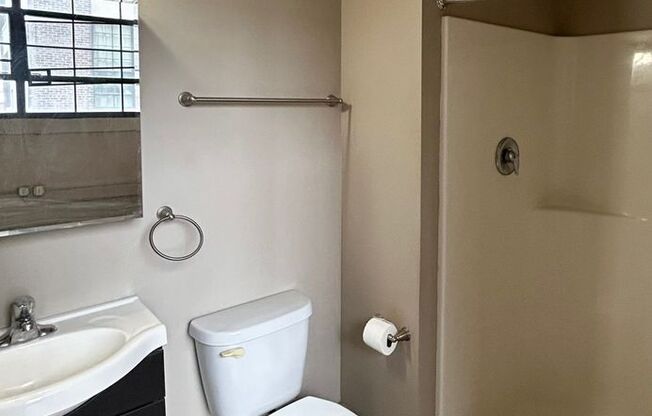 2 beds, 2 baths, 1,073 sqft, $1,750, Unit Apt. 211