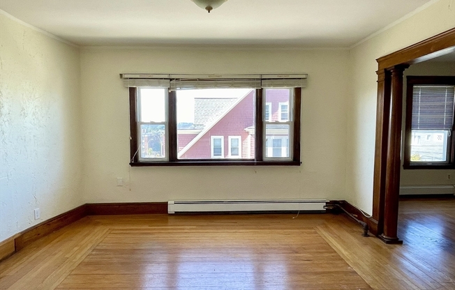 2 beds, 1 bath, 1,200 sqft, $2,900, Unit 2