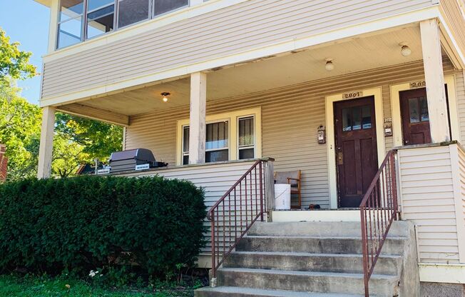 2001-2003 University Ave/308Chamberlain Ave