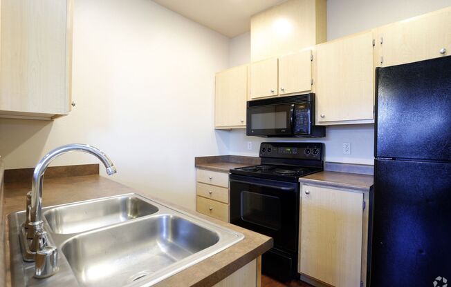 1 bed, 1 bath, 728 sqft, $1,625, Unit D104