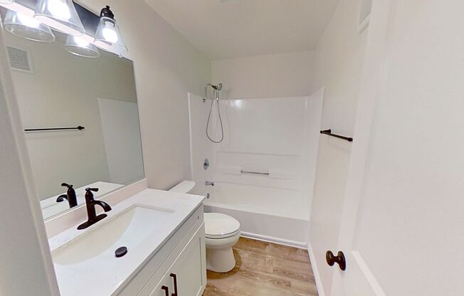2 beds, 1 bath, 840 sqft, $2,550, Unit 416