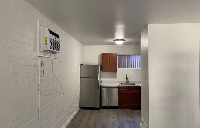 Beautiful Renovations One and Two Bedrooms Located in the Heart of Tempe!