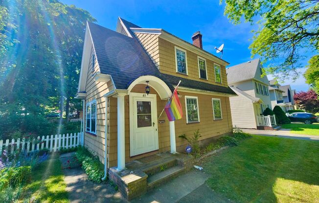 3 bd 1 ba House | Charlotte | Off street Parking | Garage | In unit laundry