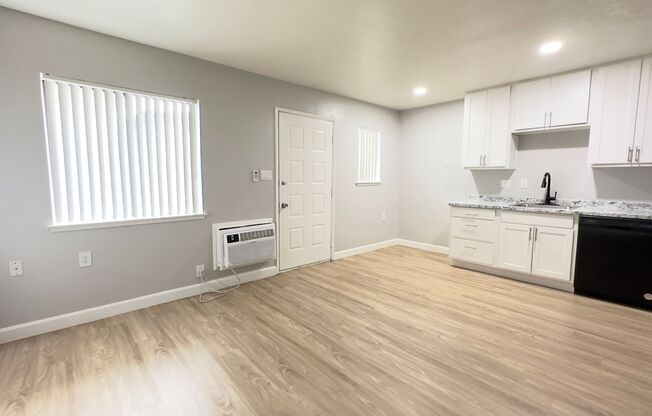 1 bed, 1 bath, 495 sqft, $1,129, Unit F4