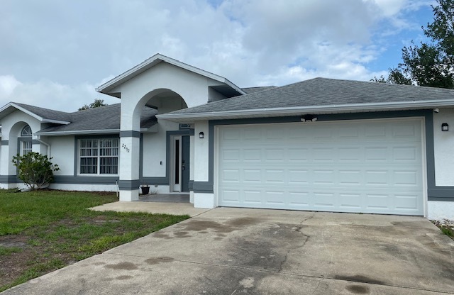 2292 HARDING CIR