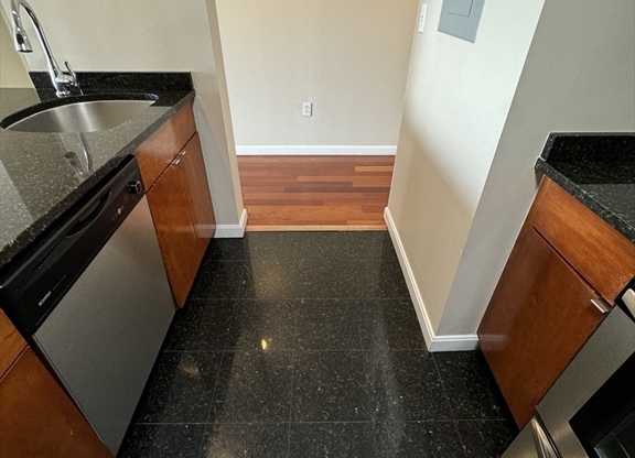1 bed, 1 bath, 663 sqft, $3,600, Unit 1808