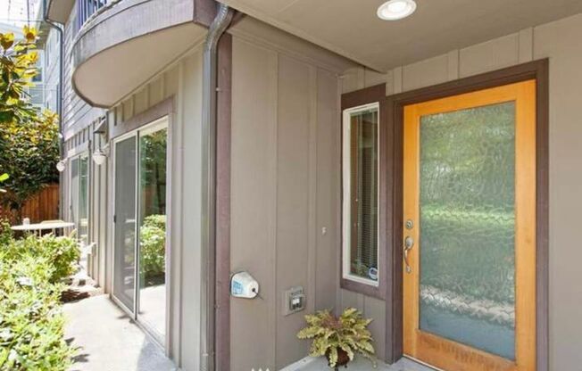 3 beds, 3.5 baths, $4,495