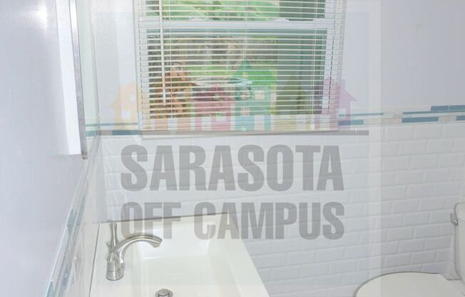 1 bed, 1 bath, $2,100, Unit 946 Unit A Full Home