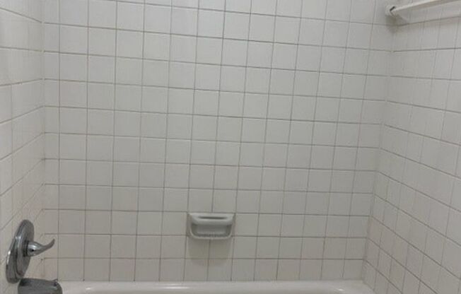 1 bed, 1 bath, 775 sqft, $1,199, Unit 2700-235