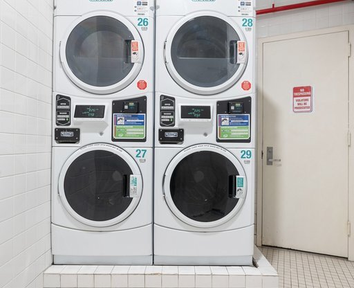 Studio, 1 bath, $3,250, Unit 3H