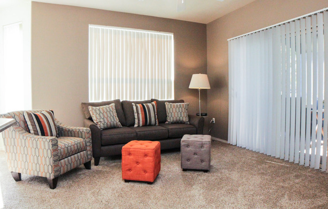 2 beds, 2 baths, 1,016 sqft, $1,365