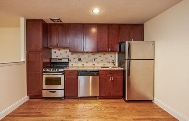 1 bed, 1 bath, 733 sqft, $2,750, Unit 214