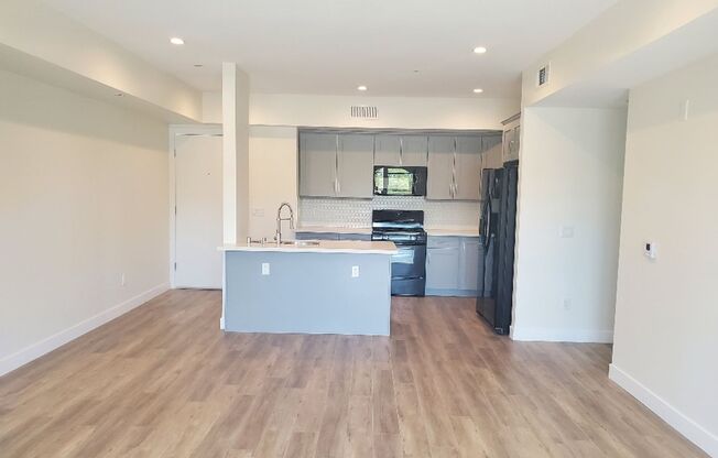 2 beds, 2 baths, 1,257 sqft, $3,150